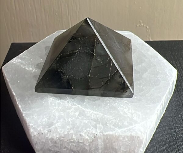 Piramide in Labradorite 3x3 - immagine 3