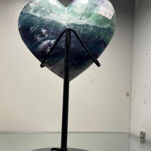 Cuore in Fluorite – L’armonia che nasce dalla luce