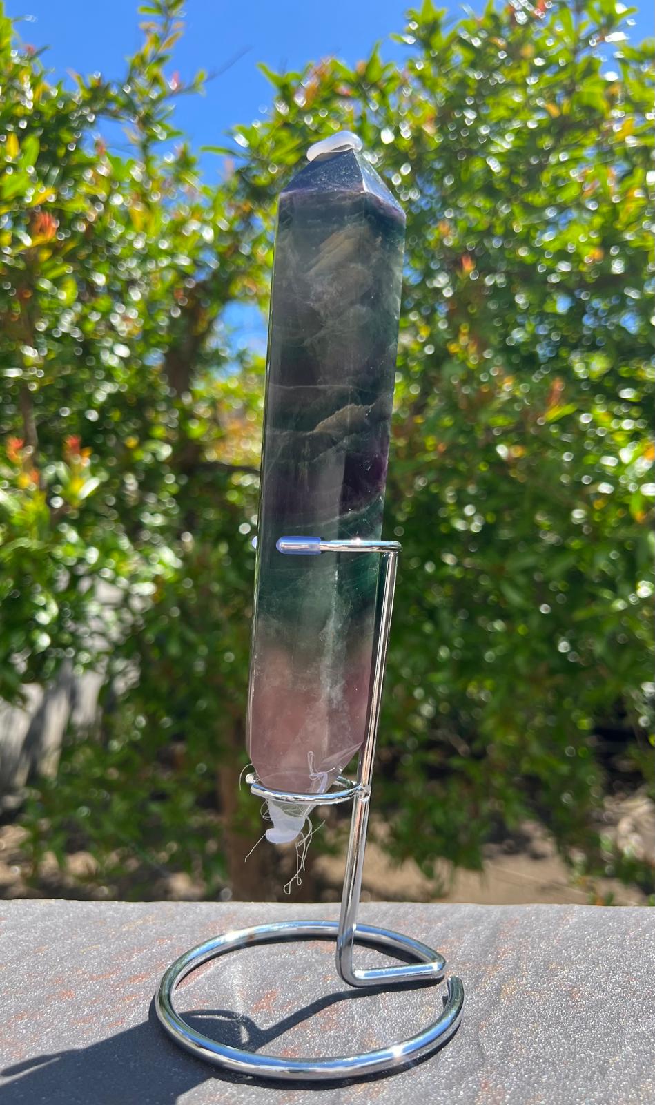 Bitermonato in fluorite su supporto in acciaio peso gr 587 alto cm 21 - immagine 4