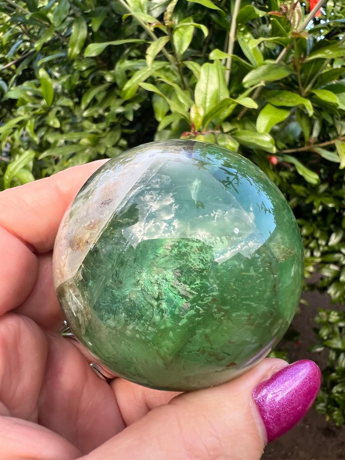 Sfera fluorite gr 336 dm 5,9 - immagine 4