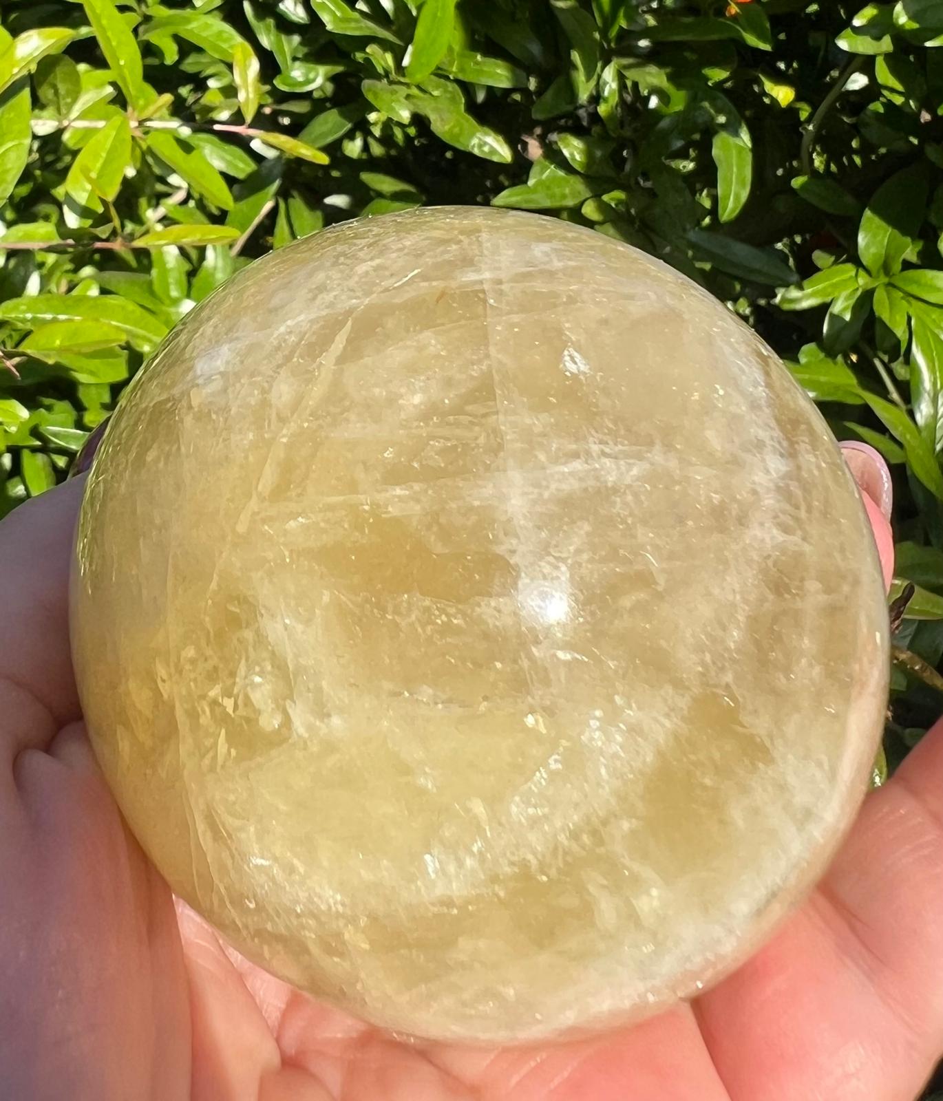 Sfera in quarzo citrino dm 7,2 gr 525