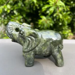 Elefante in Giada Verde