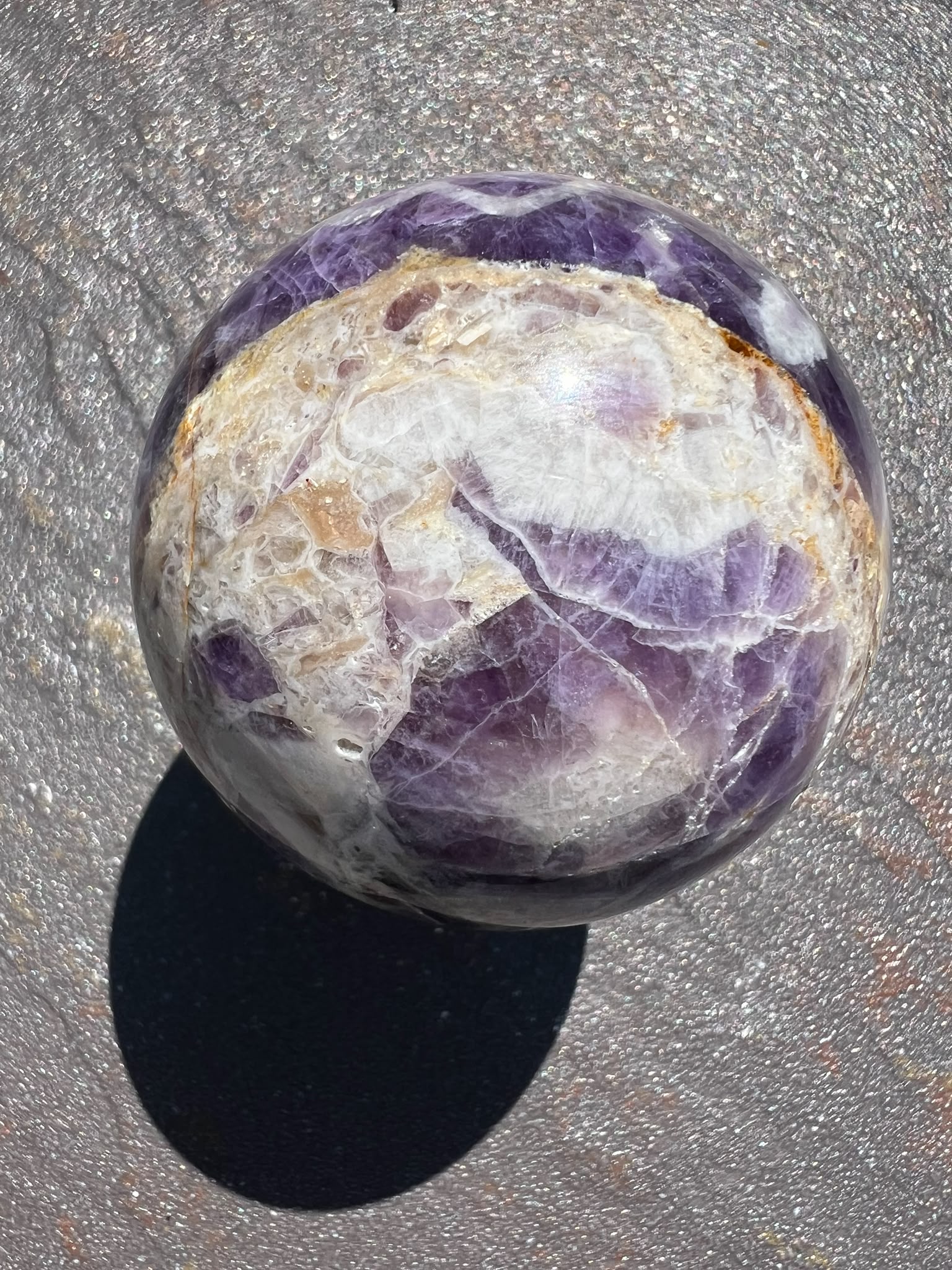 Sfera Ametista gr 307 dm 5,8 - immagine 2